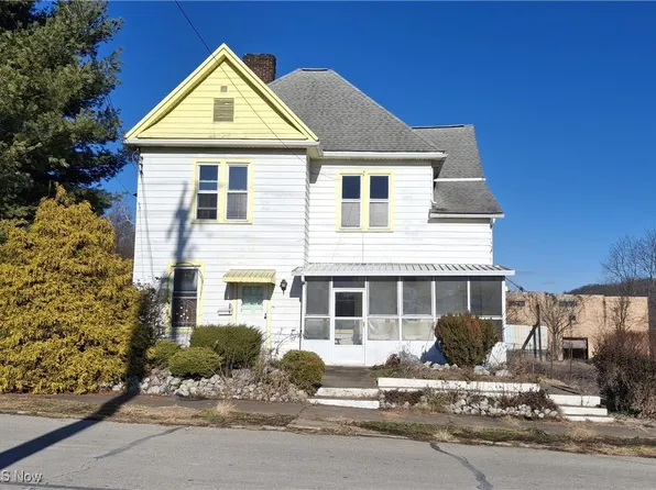 645 Logan St, Steubenville, OH 43952