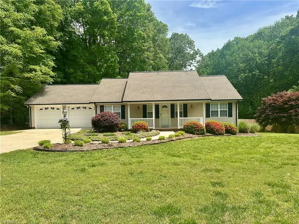 313 Back Creek Ter, Asheboro, NC 27205