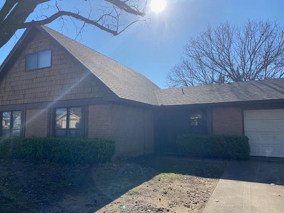 1st image of 1113 S Valentine Dr