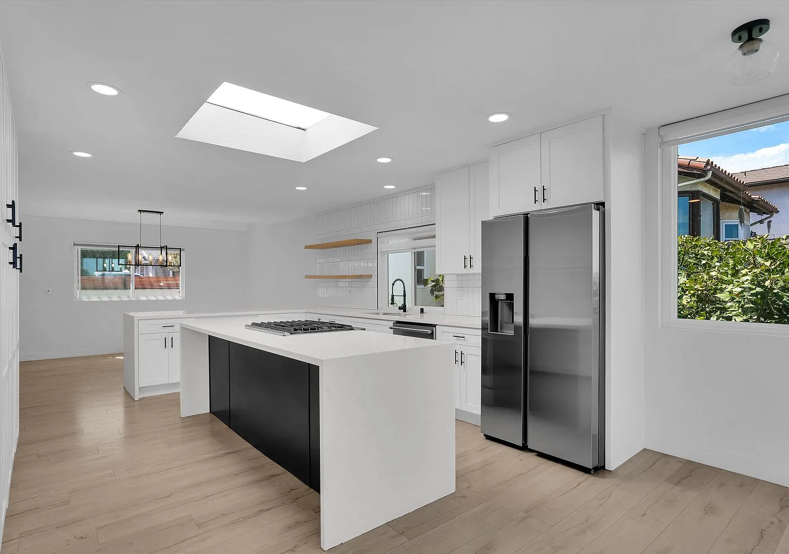 Talmadge Home with Canyon Views & Private Yard — Photo 4