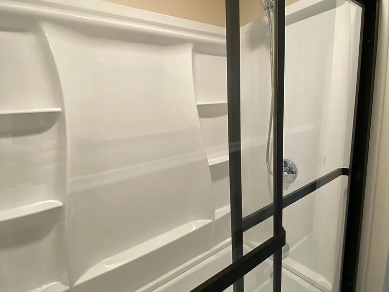 3 Negus St #3L — Photo 14