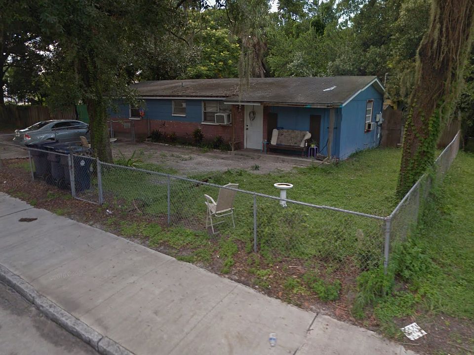 1st image of 906 E Osborne Ave