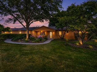 2116 N Pebble Dr, McHenry, IL 60051