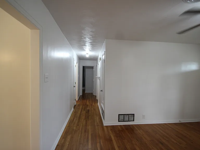 1921 Deborah Dr — Photo 31