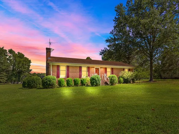 21029 Drake Rd, Franklin, VA 23851