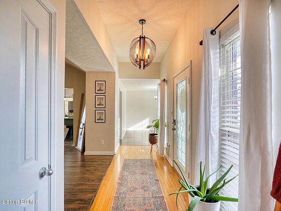 2nd image of 8110 Kellerman Rd