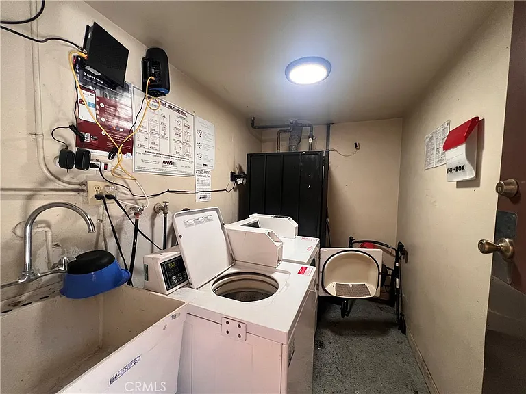 469 W Oliver St #1 — Photo 15