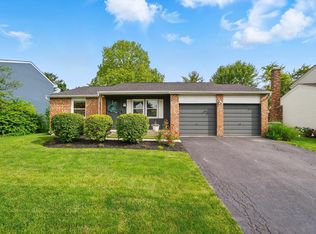 2216 Smoky View Blvd, Powell, OH 43065