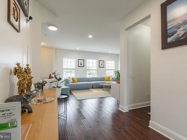 303 Ellison Dr — Photo 14