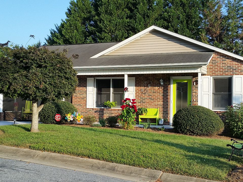 1st image of 212 Autumn Cres