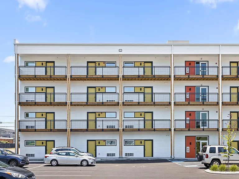 East Line Apartments | Modern Studio Apartments in Downtown Chattanooga — Photo 8