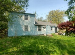 31 Pinesbridge Rd, Oxford, CT 06478