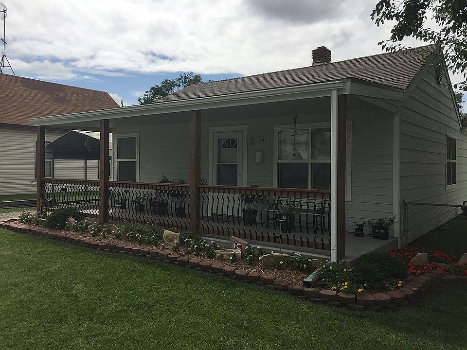 2nd image of 2311 W McCormick Ave