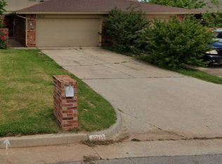 10113 Birkenhead Ct, Yukon, OK 73099