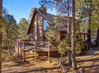 2214 Country Club Dr, Overgaard, AZ 85933