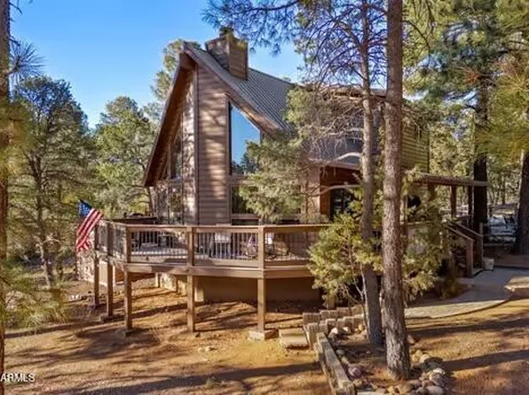 2214 COUNTRY CLUB Drive, Overgaard, AZ 85933