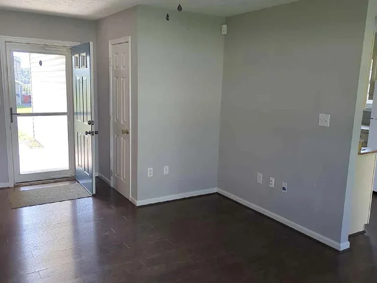 334 Dinali Dr — Photo 2