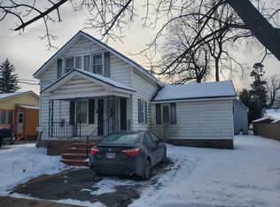 12 Smith St, Plattsburgh, NY 12901