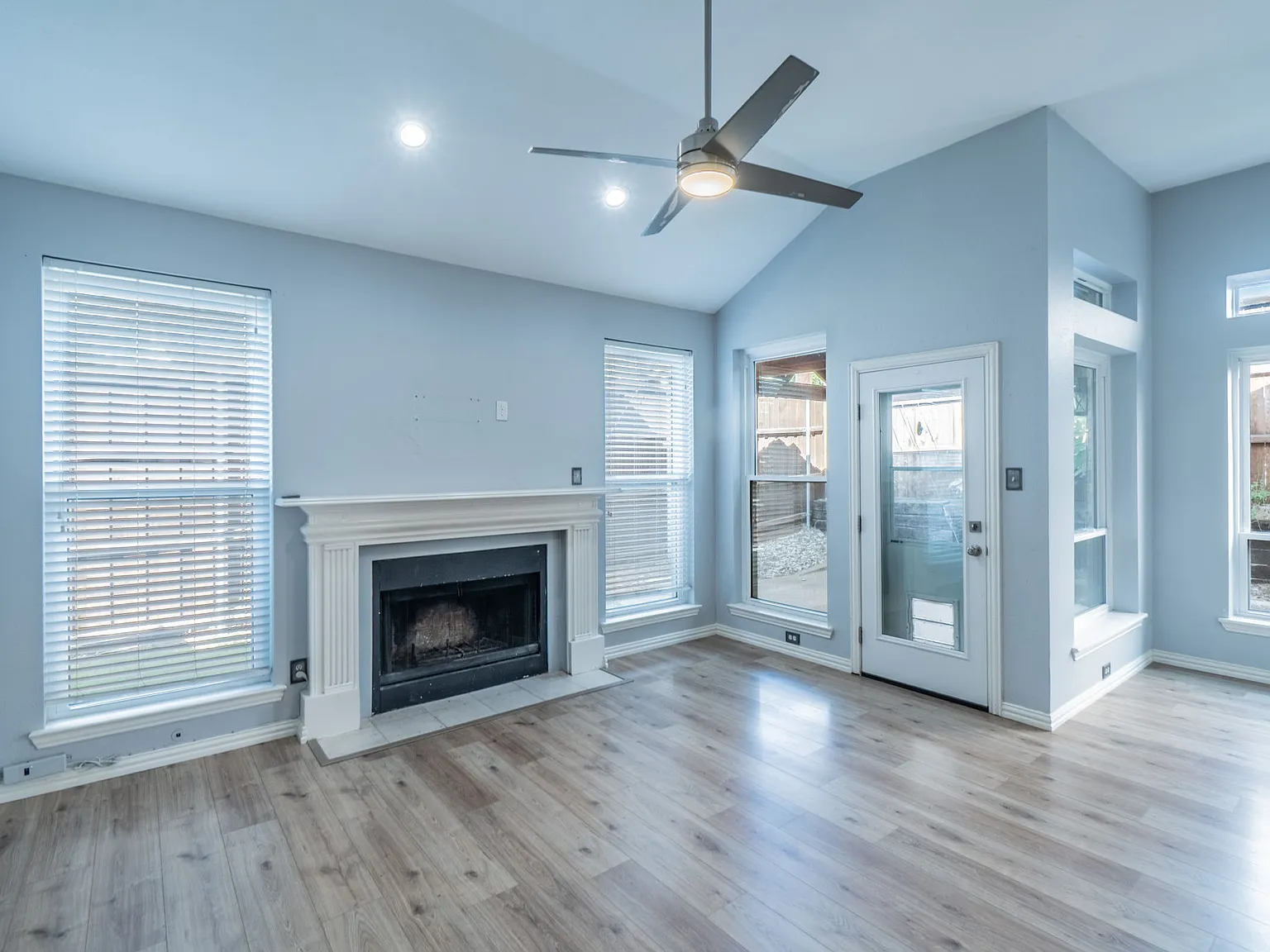 4 bed, 2862 sqft, $3,200 — Photo 4