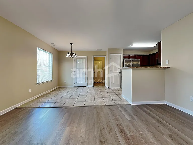 10185 Sorrento Pl — Photo 5