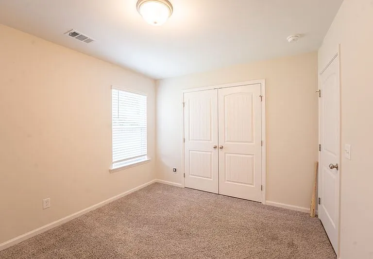 257 Cromer St — Photo 31