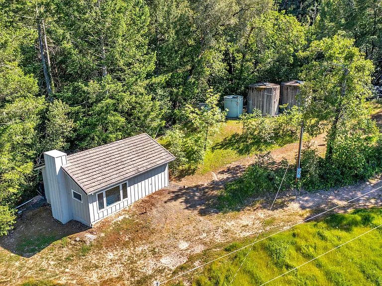 4444 Redwood Rd — Photo 28