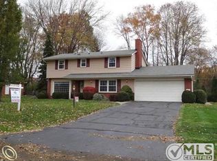 26700 Greythorne Trl, Farmington Hills, MI