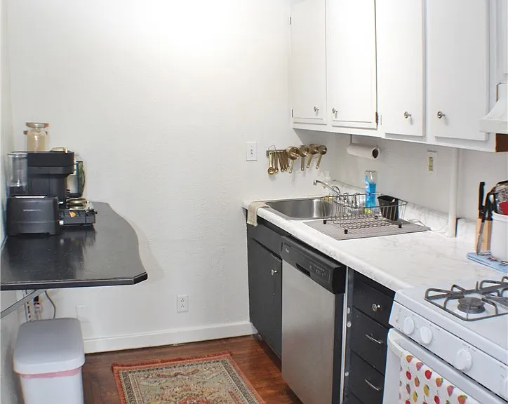 708 S Negley Ave #1 — Photo 6