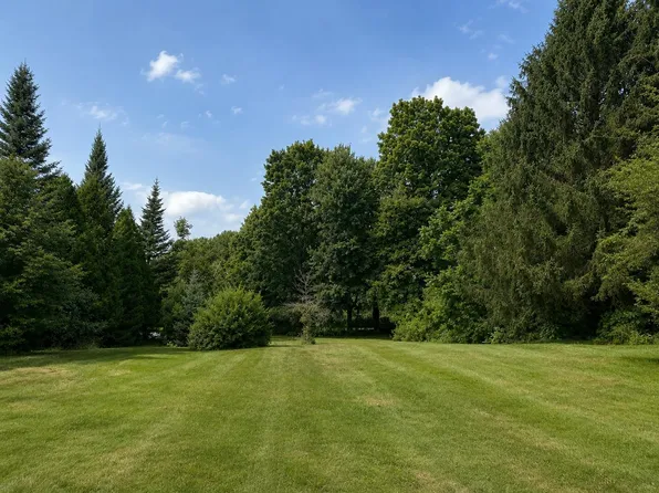 240 Mountain Road, Concord, NH 03301