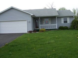 19 Pueblo Ln, Columbiana, OH 44408