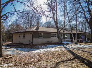 3477 Lakeview Rd, Hubertus, WI 53033