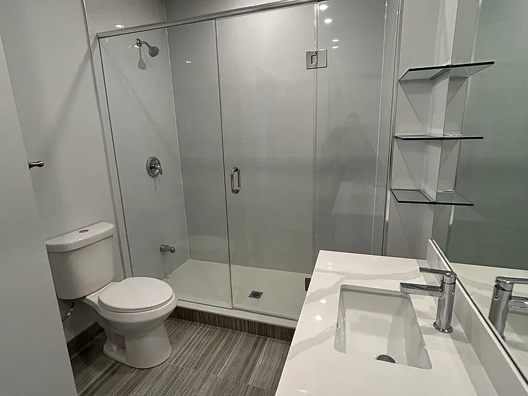 592 Church St #10 — Photo 11