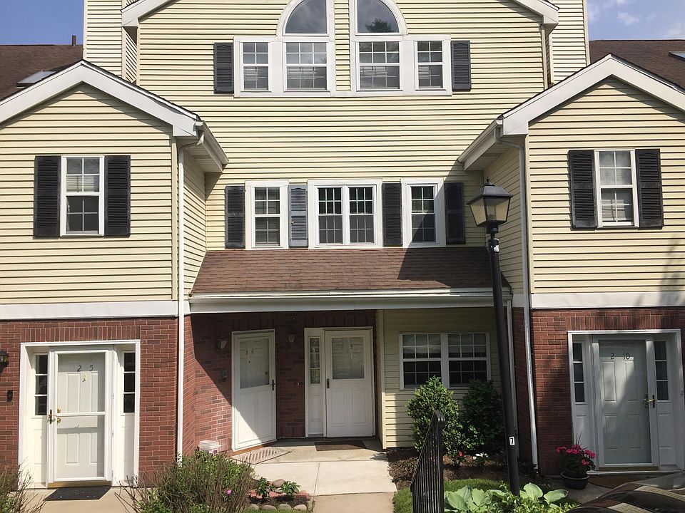 3 BR Townhouse