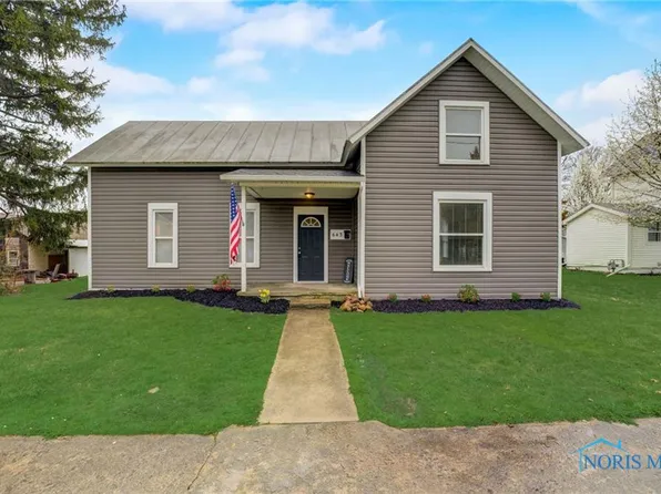 643 W Stevenson St, Gibsonburg, OH 43431