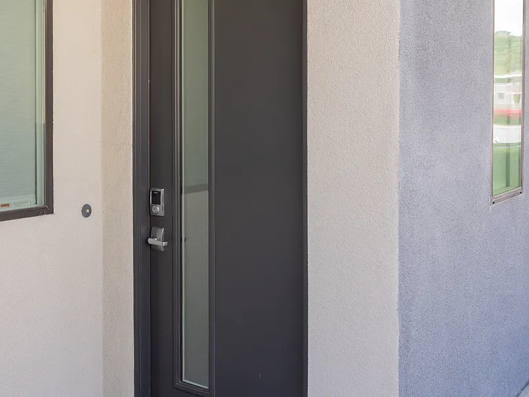 1557 Verbena Way — Photo 3