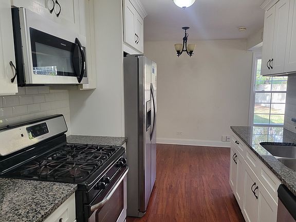 5th image of 1283 Prairie Ave Unit C