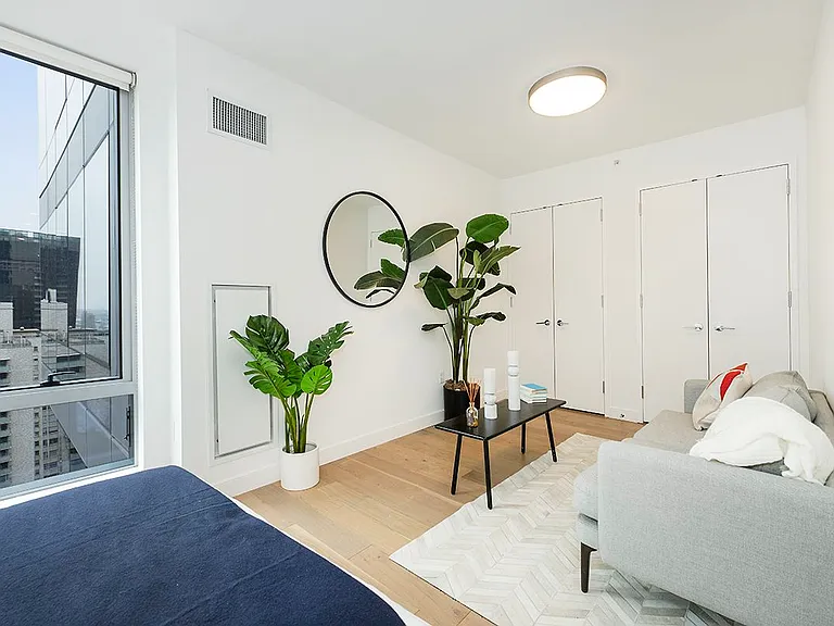 225 E 39th St #28M — Photo 6