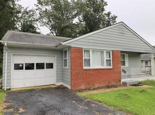 50 Green Dr, Toms River, NJ