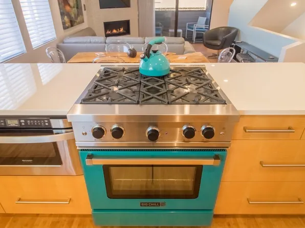 725 Seacoast Dr, Imperial Beach, CA