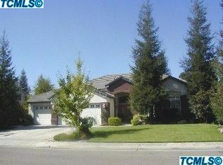 5810 W Evergreen Ct, Visalia, CA 93277