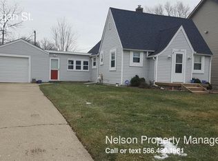 33 Logan St, Mount Clemens, MI 48043