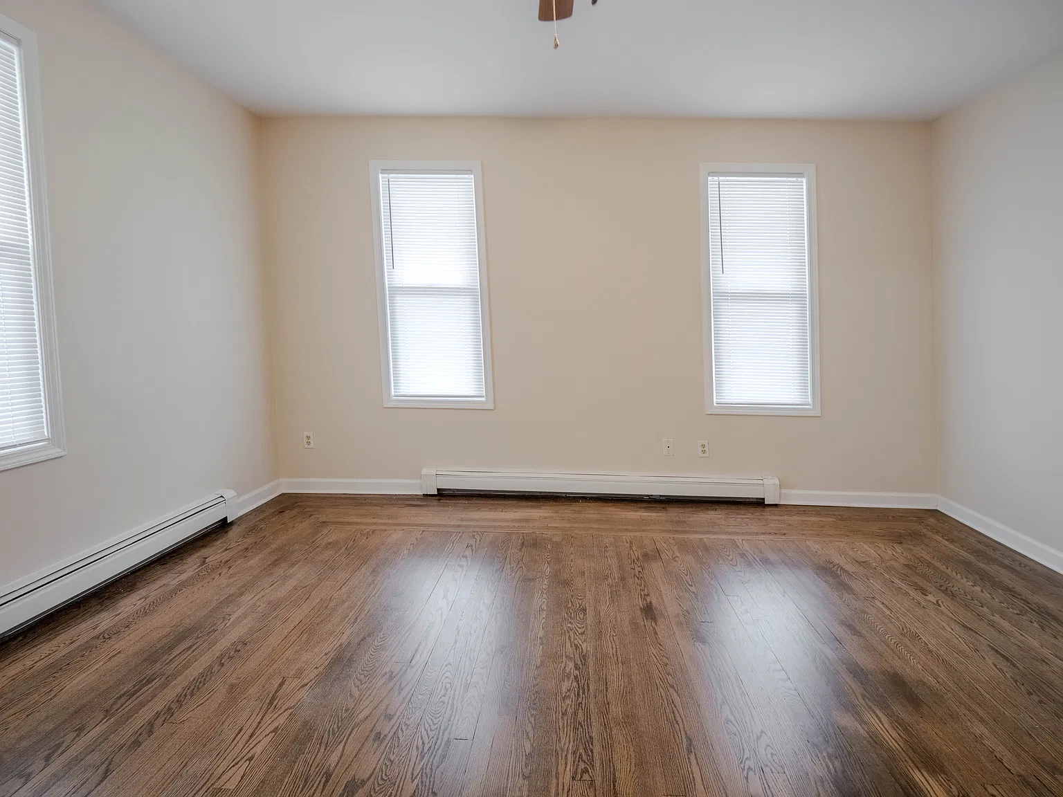 48 Unionville Ave — Photo 4
