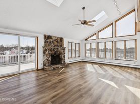 222 Marine Plz, Forked River, NJ