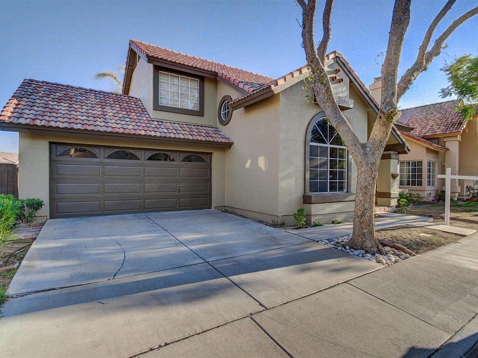 1st image of 3831 E Park Ave