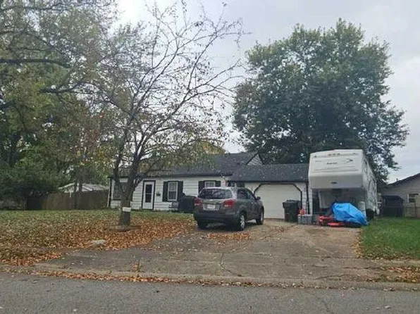 512 Gaywood Dr, Chesterfield, IN 46017