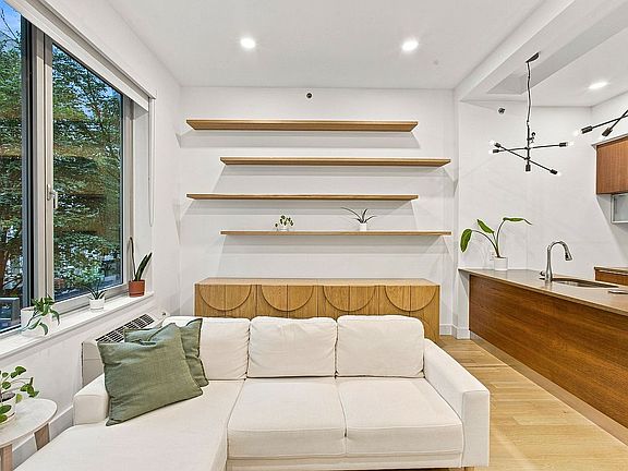 2nd image of 42 Duffield St APT 2A