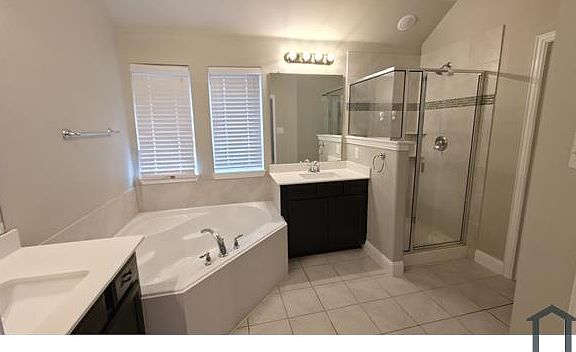 5th image of 2071 Avondown Rd