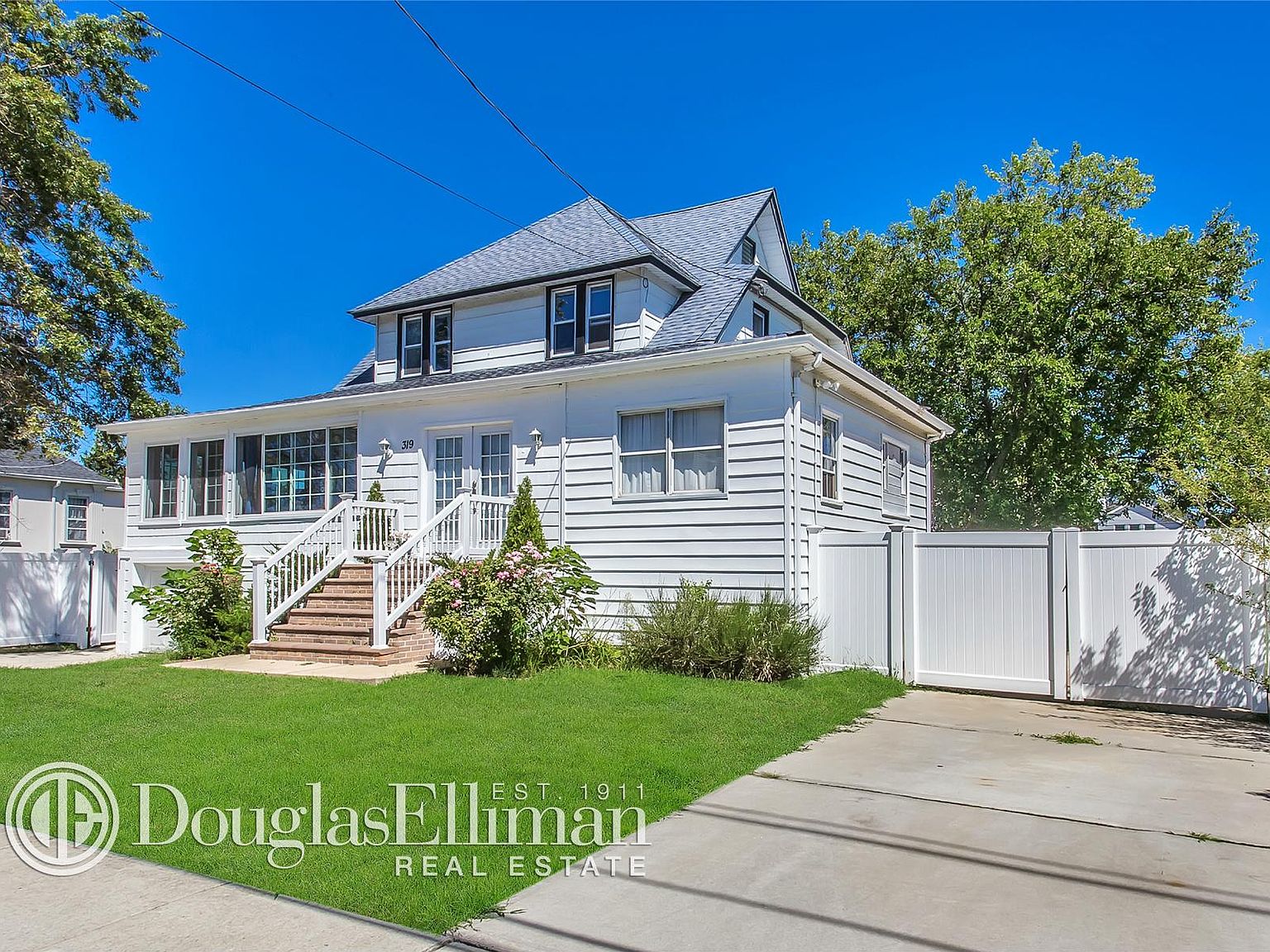 319 Roosevelt Ave, Freeport, NY 11520 Zillow