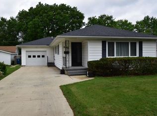 203 Huber St, Pontiac, IL 61764