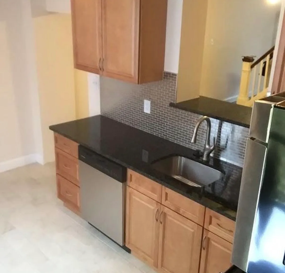 305 Mifflin St — Photo 3